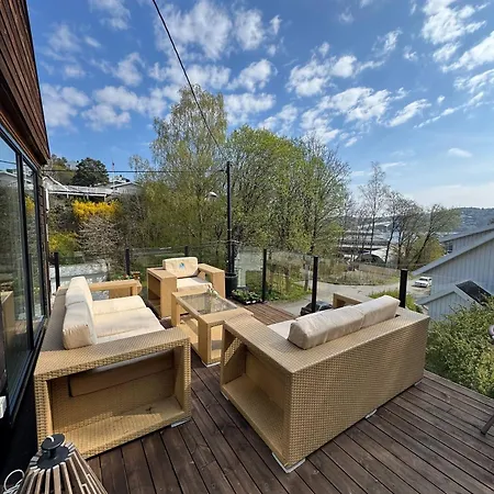 Tranquil Close To Downtown Holiday home *