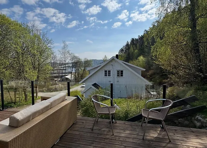 Tranquil Close To Downtown Holiday home Kristiansand
