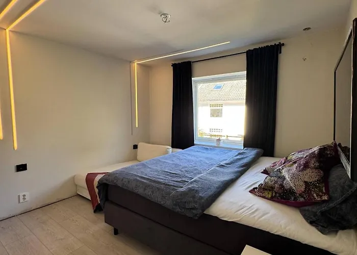 Holiday home Tranquil Close To Downtown