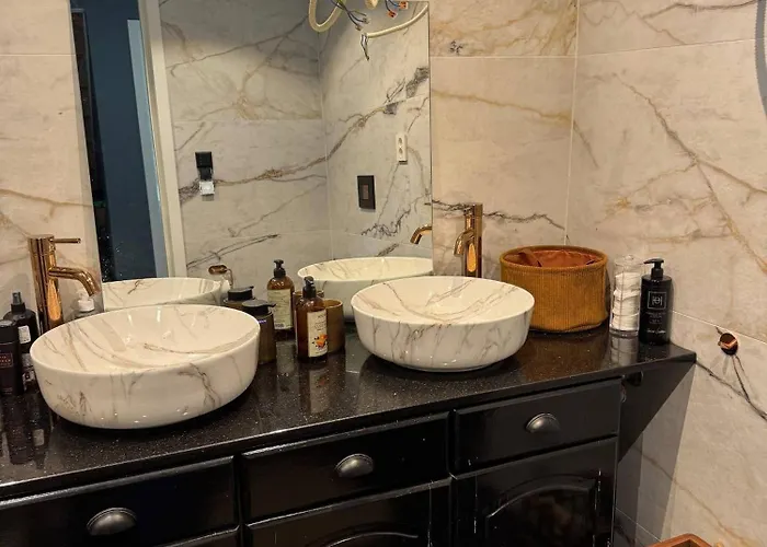 Holiday home Tranquil Close To Downtown *